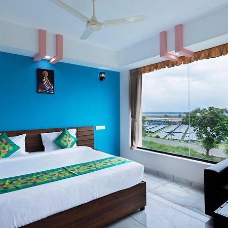 Treebo Airsuite Airport Hotel Kochi Exterior foto