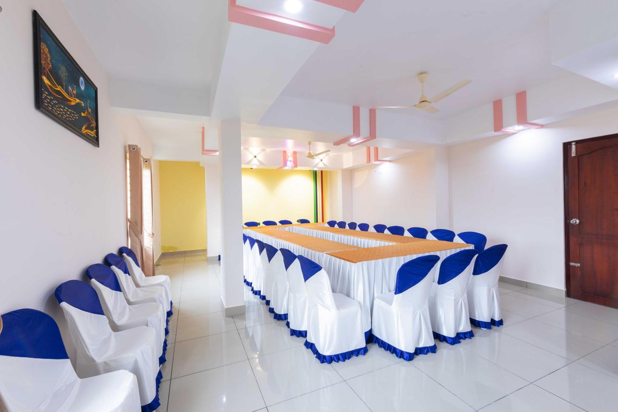 Treebo Airsuite Airport Hotel Kochi Exterior foto