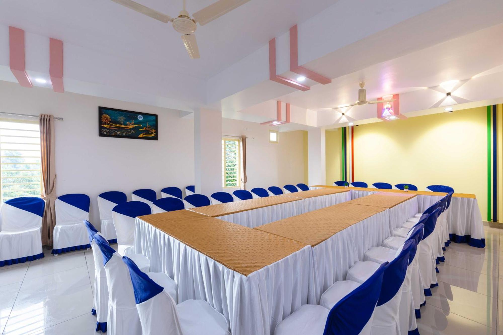 Treebo Airsuite Airport Hotel Kochi Exterior foto